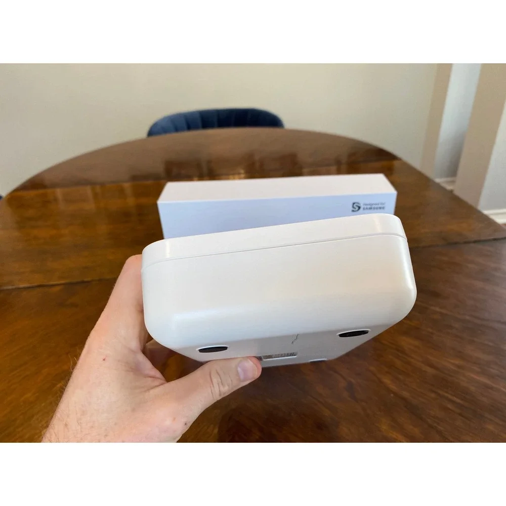 Samsung UV Sanitizer with Wireless Charging White